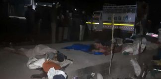 15-people-died-after-they-were-run-over-by-a-truck-in-kosamba-surat