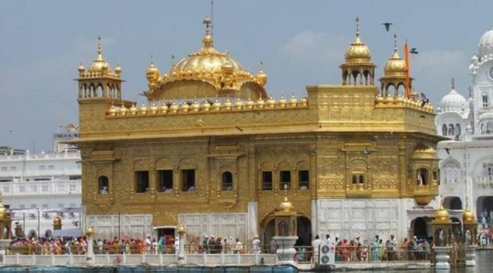 sacrilege-attempt-inside-golden-temple-amritsar-punjab-accused-killed-police-investigation-starts-news-update