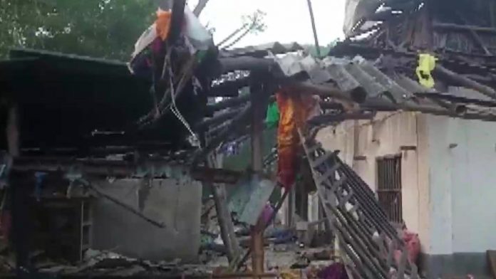 blast-at-tmc-booth-presidents-residence-kills-2-in-west-bengals-purba-medinipur-district-news-update-today