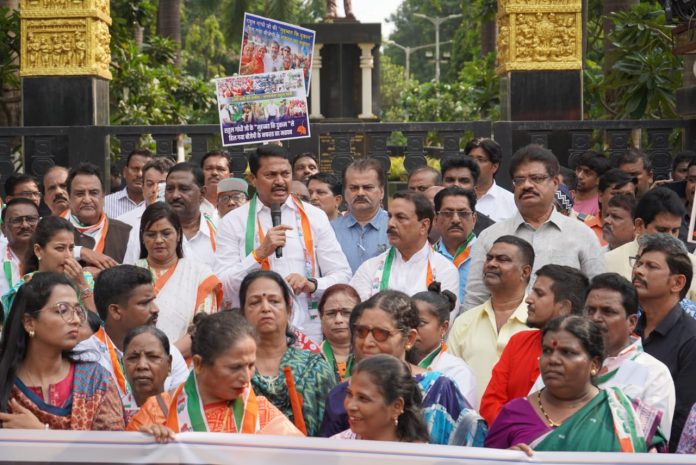 Statewide protest by the Pradesh Congress against the BJP's Ravana like tendencies