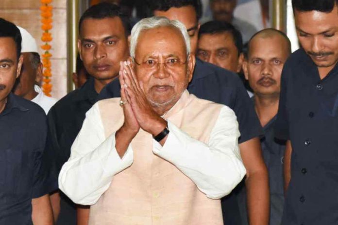 Nitishkumar is the biggest palturam in the country; Congress attack