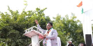 Adani-Ambani ka 20 lakh crore rupees ka loan waived hai, to pakaran ka 2 lakh rupees ka loan waived mein kya haraam hai?: Dr. Sirivella Prasad